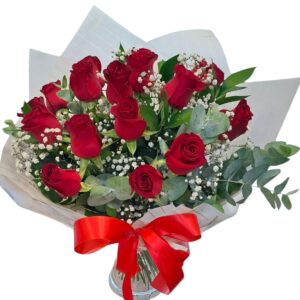 זר ורדים אדומים LOVE